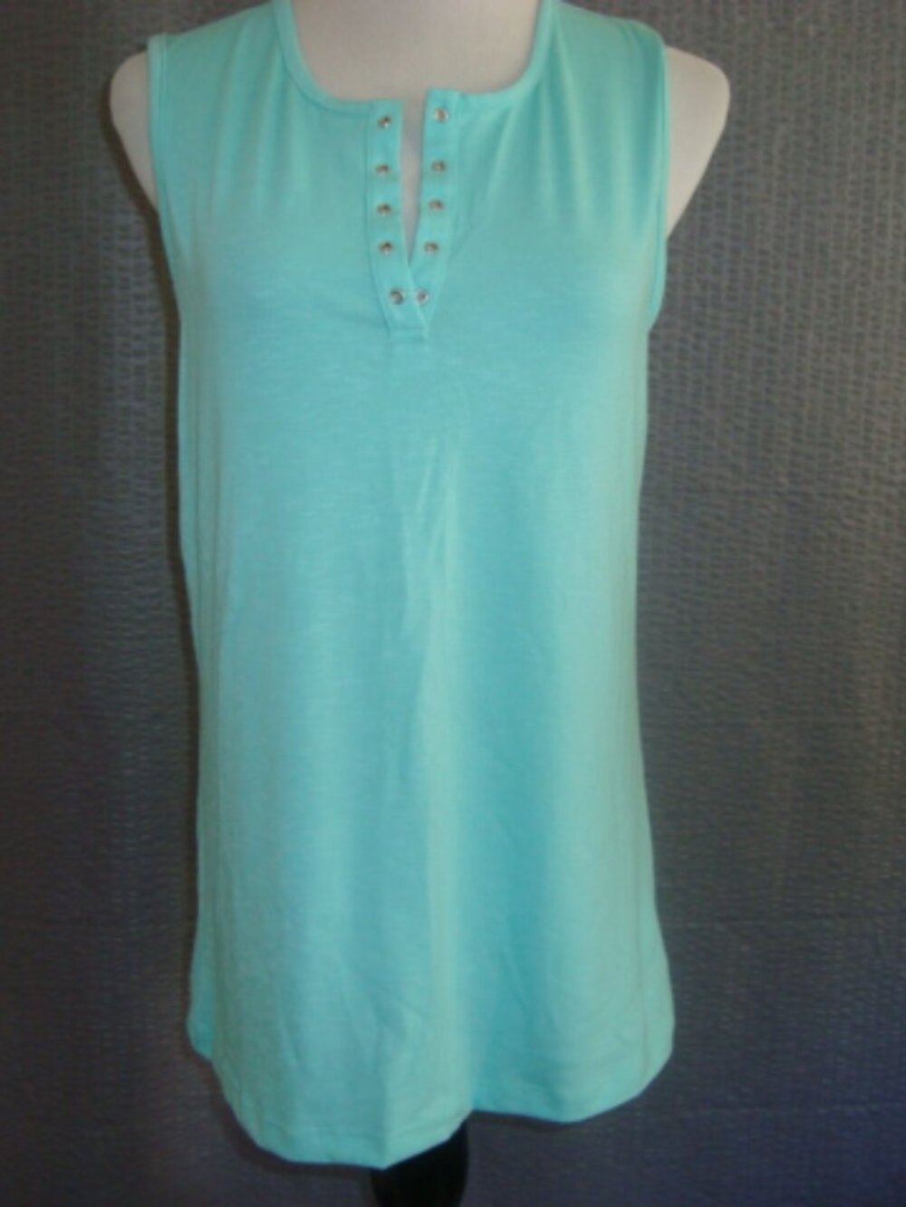NWT Michelle Mae Open Lace Neck Sleeveless Tank Top Light Teal size M